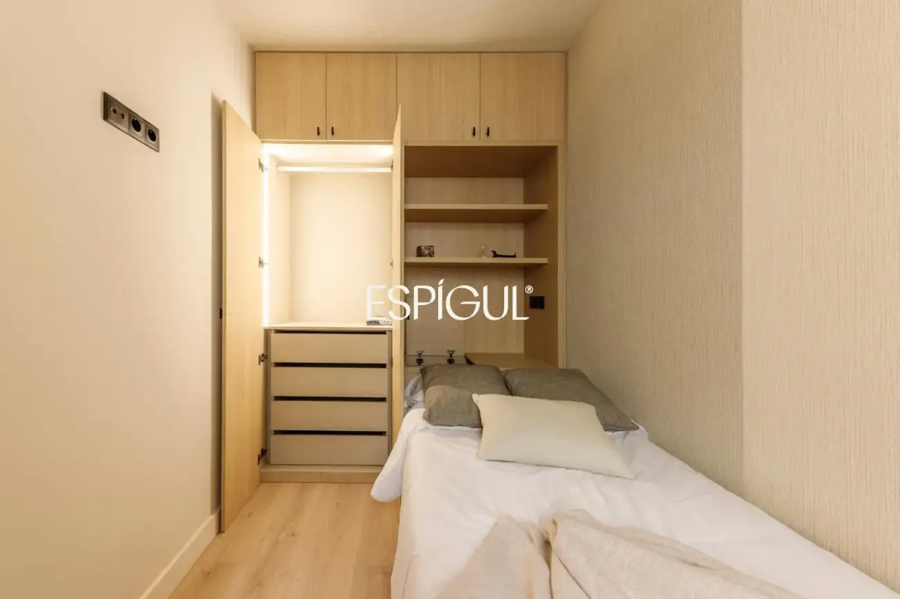 Piso en venta exterior reformado con balcón en Don Ramón de la Cruz, Lista