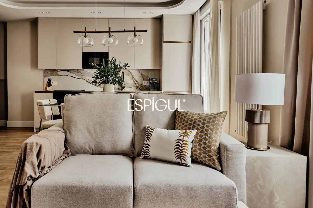 Appartement extérieur à vendre, rénové à Diego de León, Lista