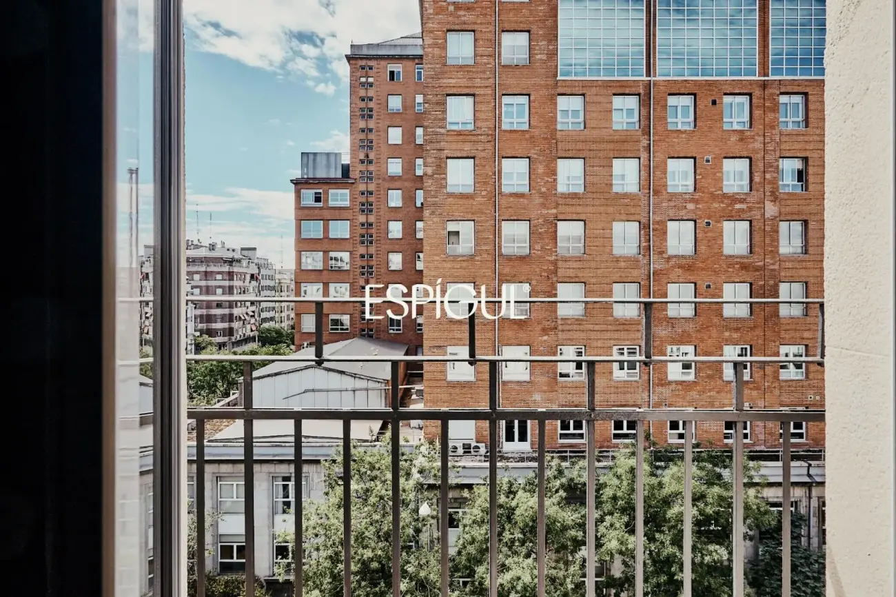 Appartement extérieur à vendre, rénové à Diego de León, Lista