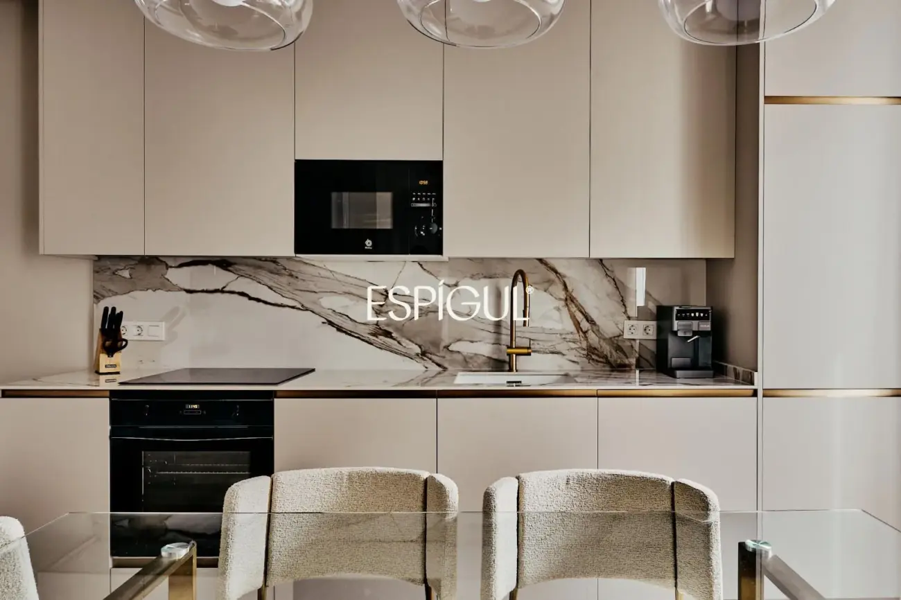 Appartement extérieur à vendre, rénové à Diego de León, Lista