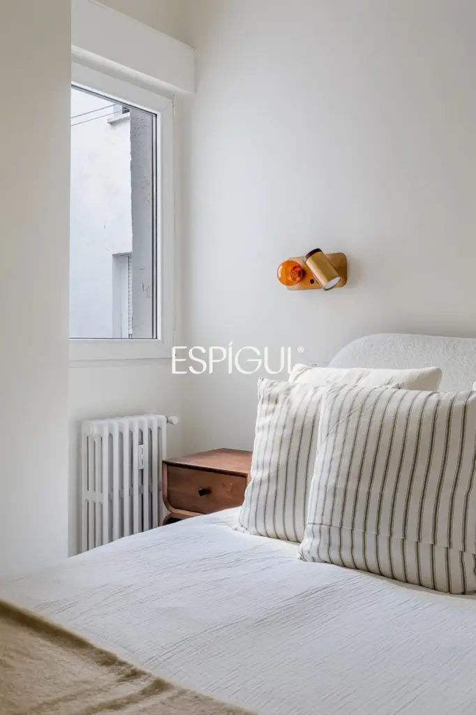 Piso en venta exterior totalmente reformado con balcón en Marcenado, Ciudad Jardín