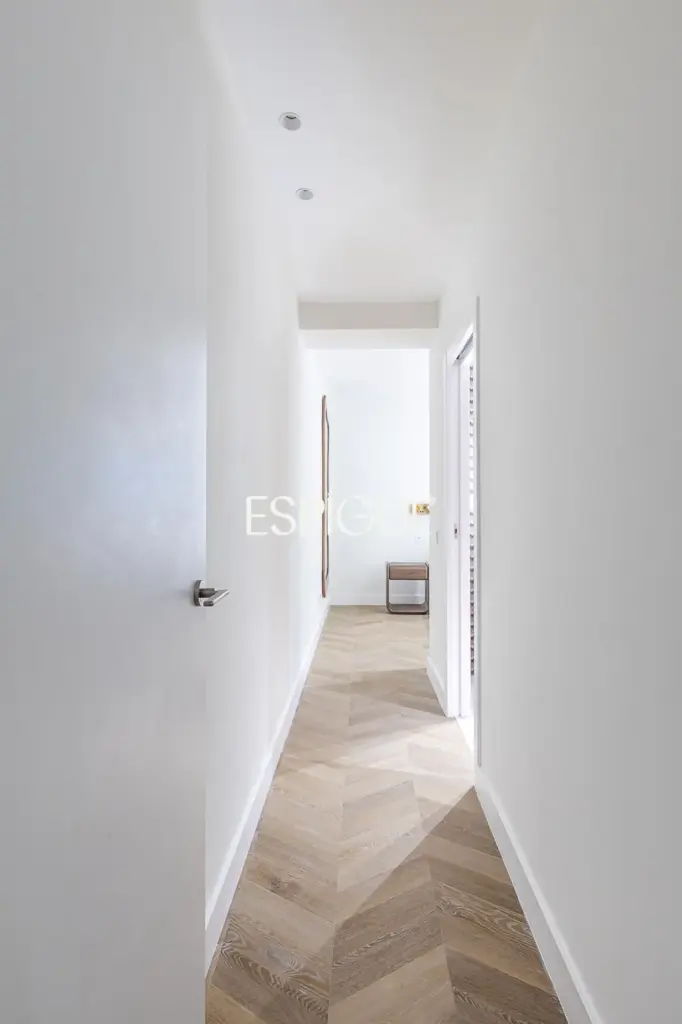 Piso en venta exterior totalmente reformado con balcón en Marcenado, Ciudad Jardín
