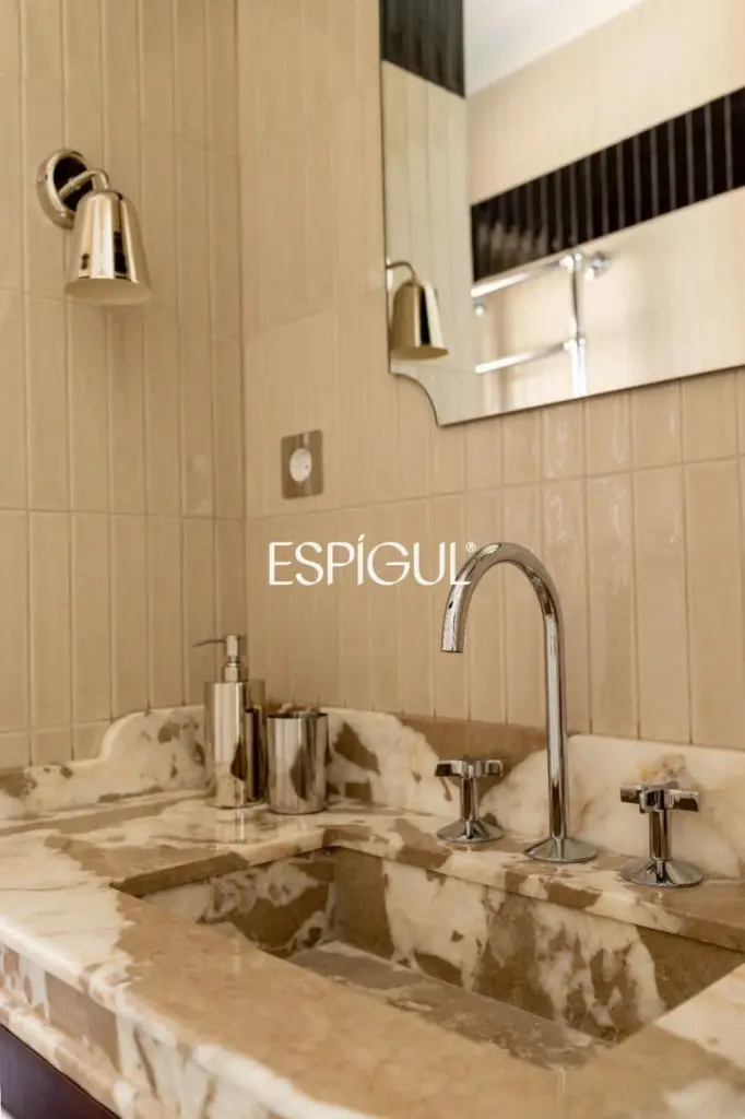 Piso en venta exterior totalmente reformado con portería en Núñez de Balboa, Castellana