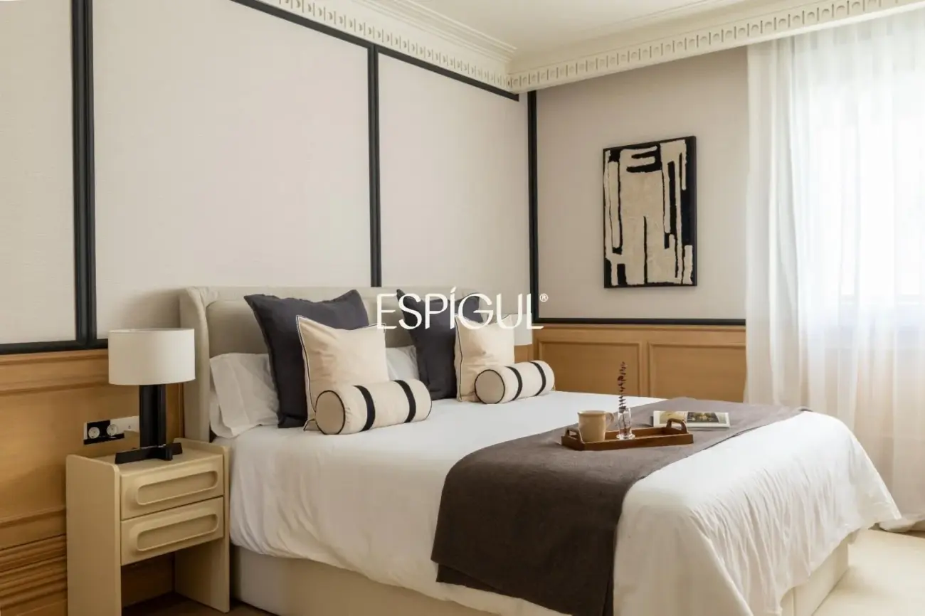 Piso en venta exterior totalmente reformado con portería en Núñez de Balboa, Castellana