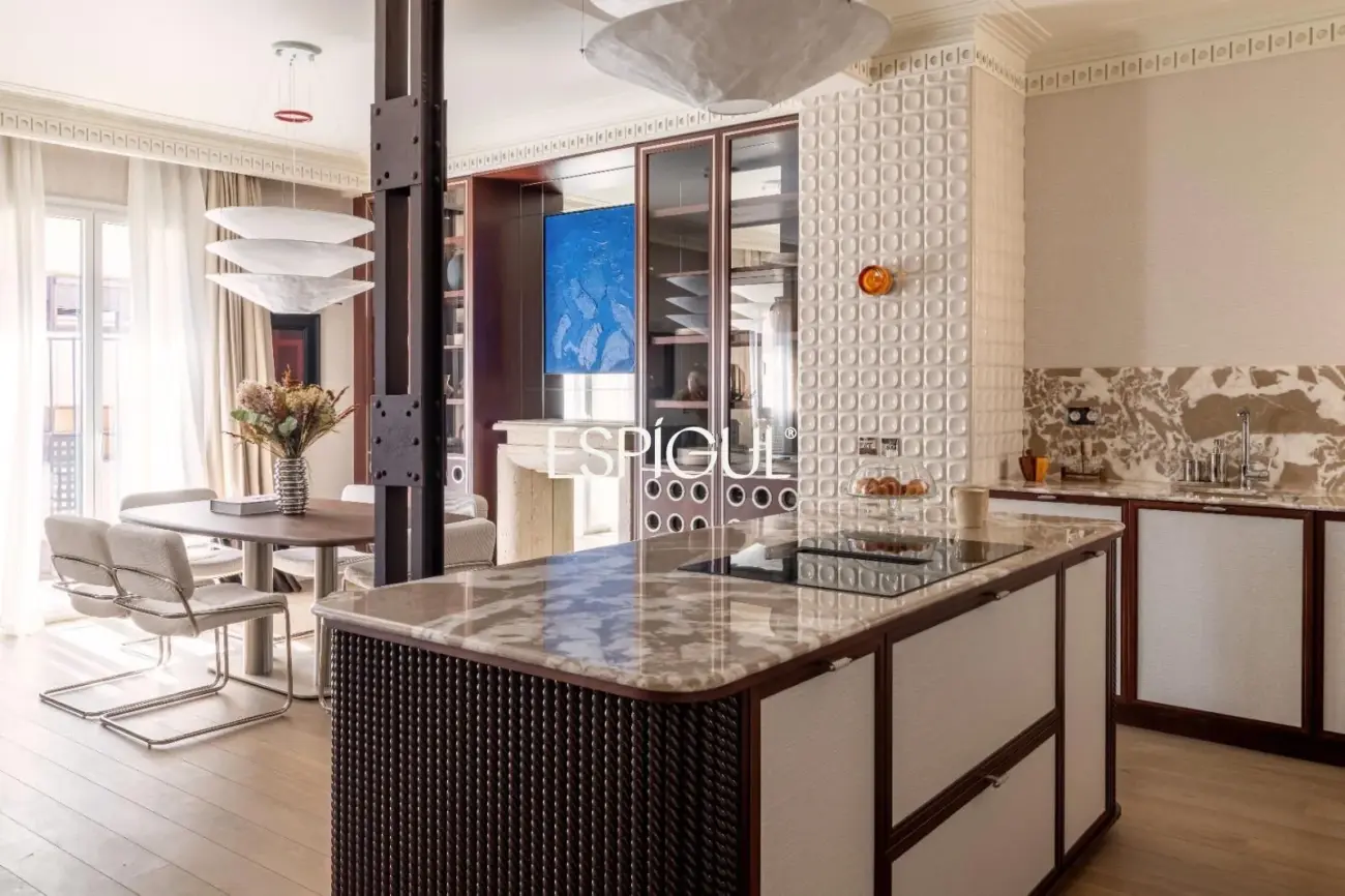 Piso en venta exterior totalmente reformado con portería en Núñez de Balboa, Castellana