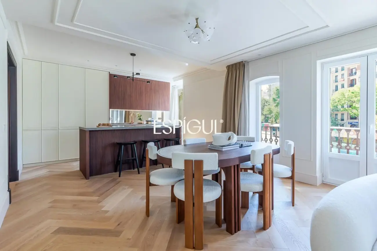 Piso en venta exterior totalmente reformado en Alcalá, Goya