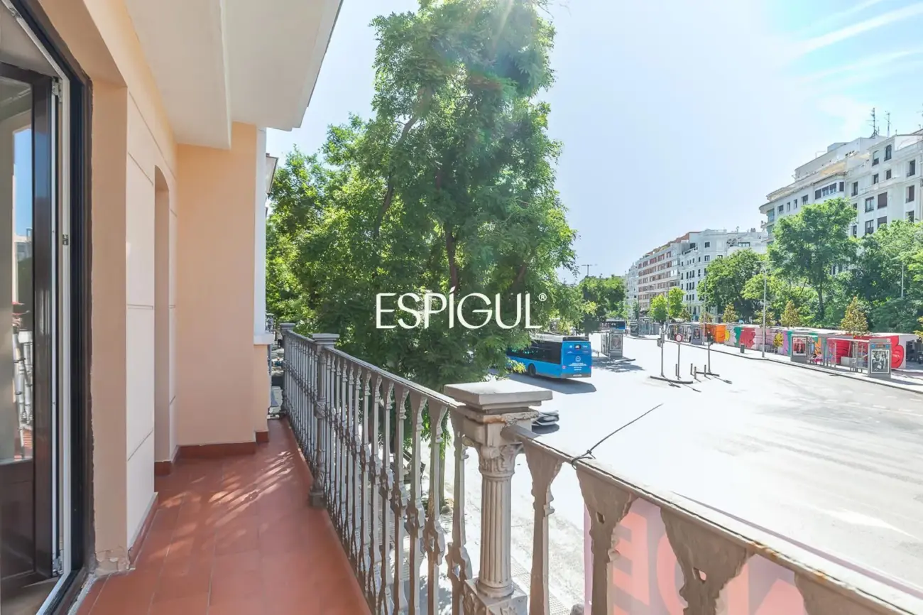Piso en venta exterior totalmente reformado en Alcalá, Goya