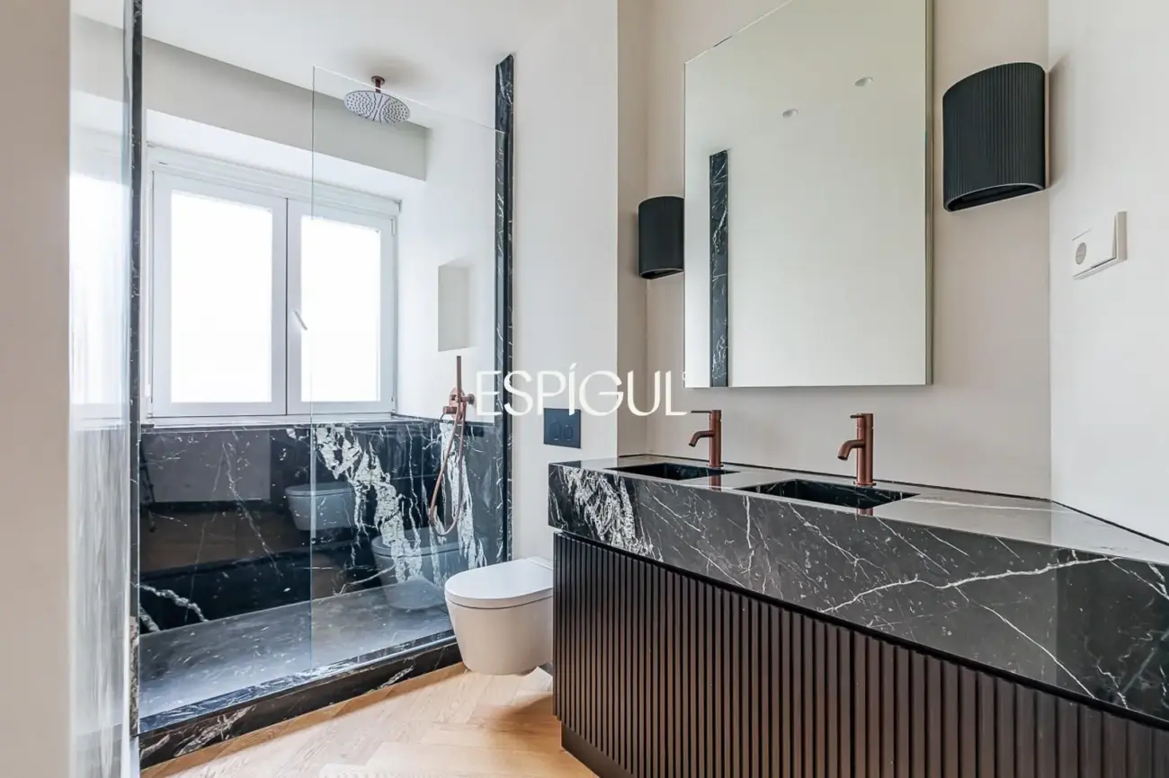 Piso en venta exterior totalmente reformado en Alcalá, Goya