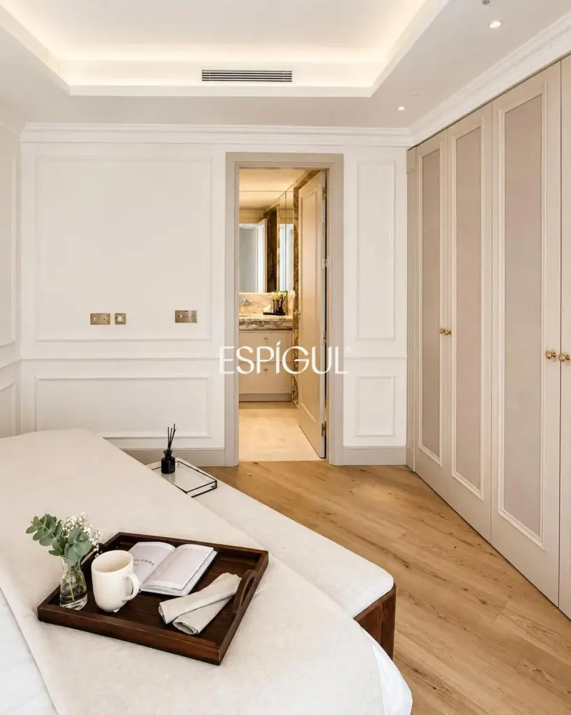 Piso en venta exterior totalmente reformado en quinta planta con portería en Alcalá, Goya