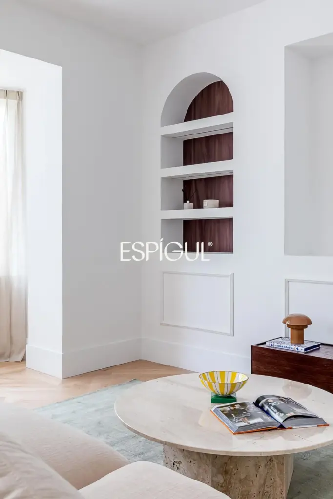 Piso en venta reformado con terraza, garaje y trastero en María de Molina, Lista