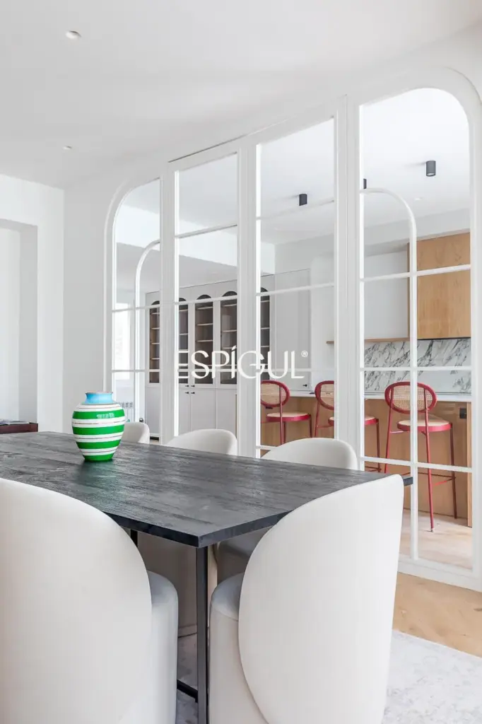 Piso en venta reformado con terraza, garaje y trastero en María de Molina, Lista