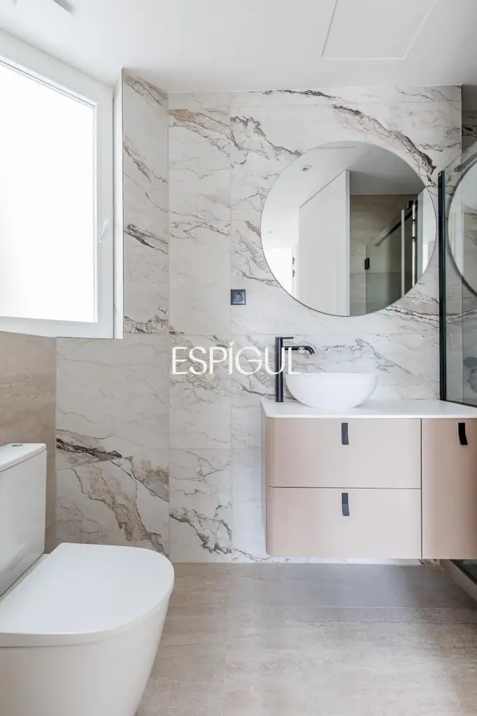Piso en venta reformado con terraza, garaje y trastero en María de Molina, Lista