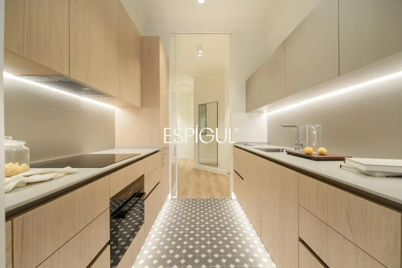 Piso en venta reformado en Eixample Esquerra
