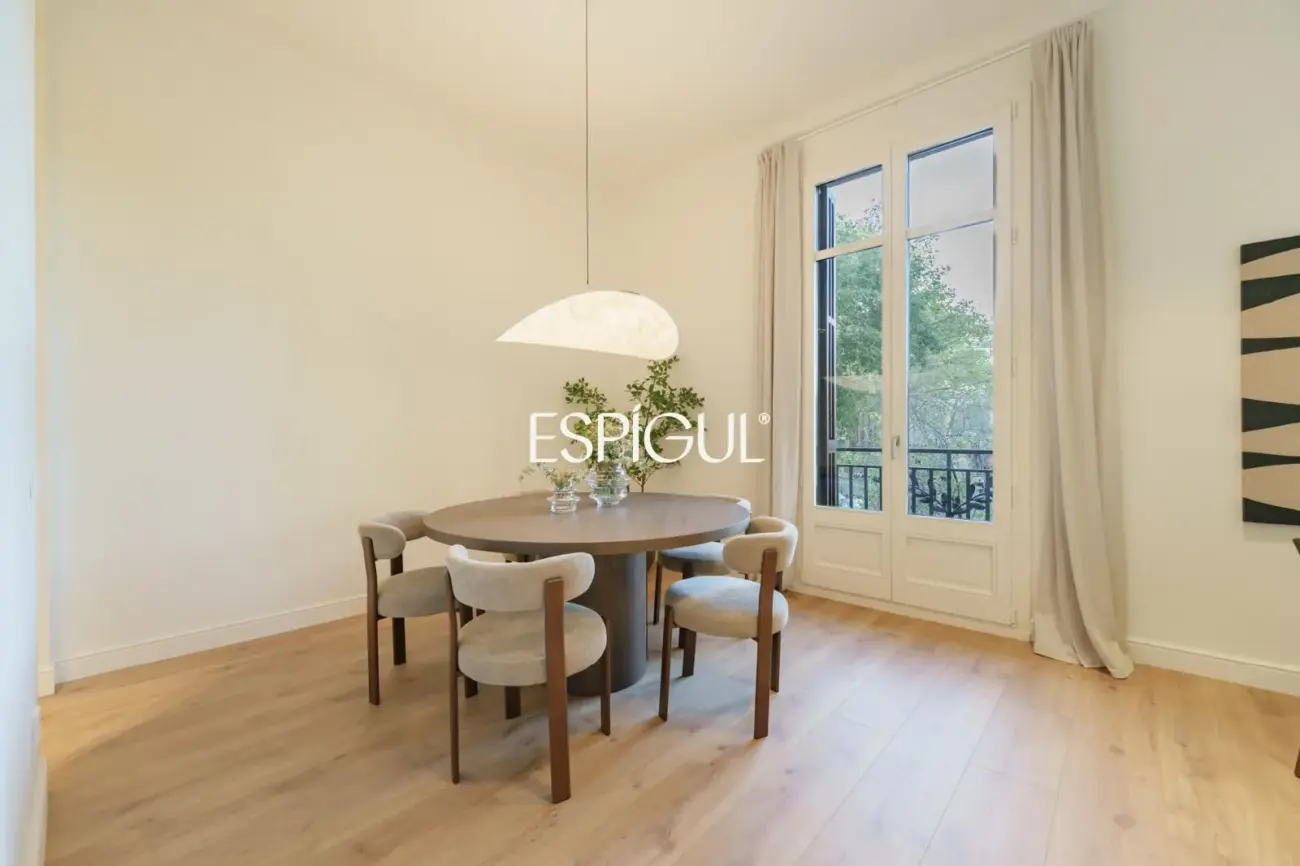 Piso en venta reformado en Eixample Esquerra