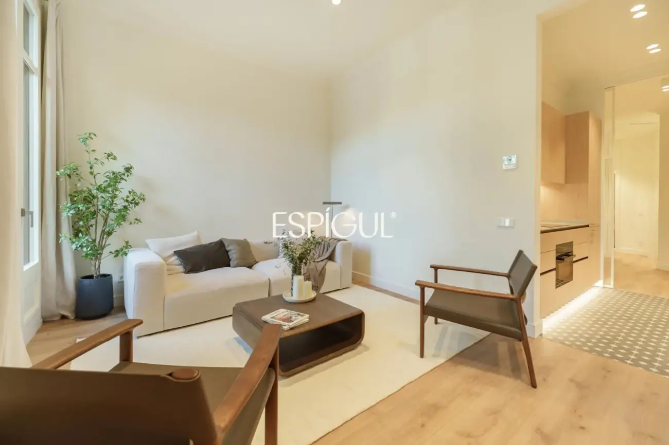 Piso en venta reformado en Eixample Esquerra
