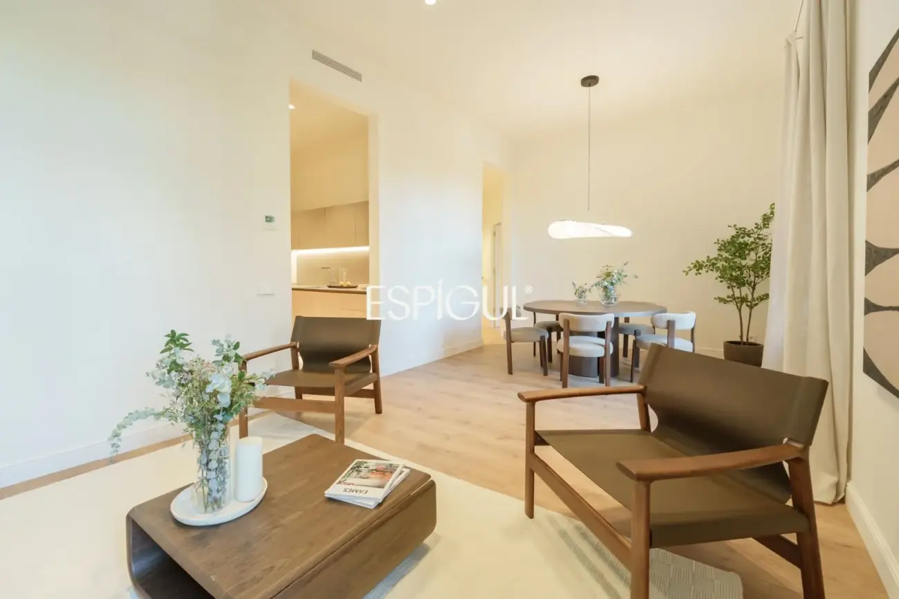 Piso en venta reformado en Eixample Esquerra