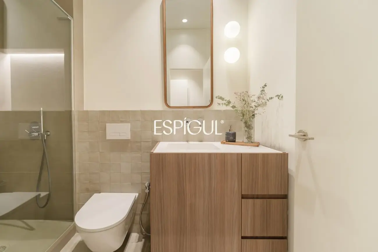 Piso en venta reformado en Eixample Esquerra