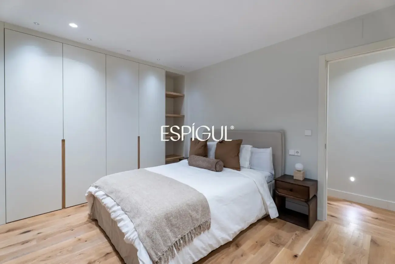 Piso en venta totalmente reformado con garaje y trastero en Castelló, Castellana