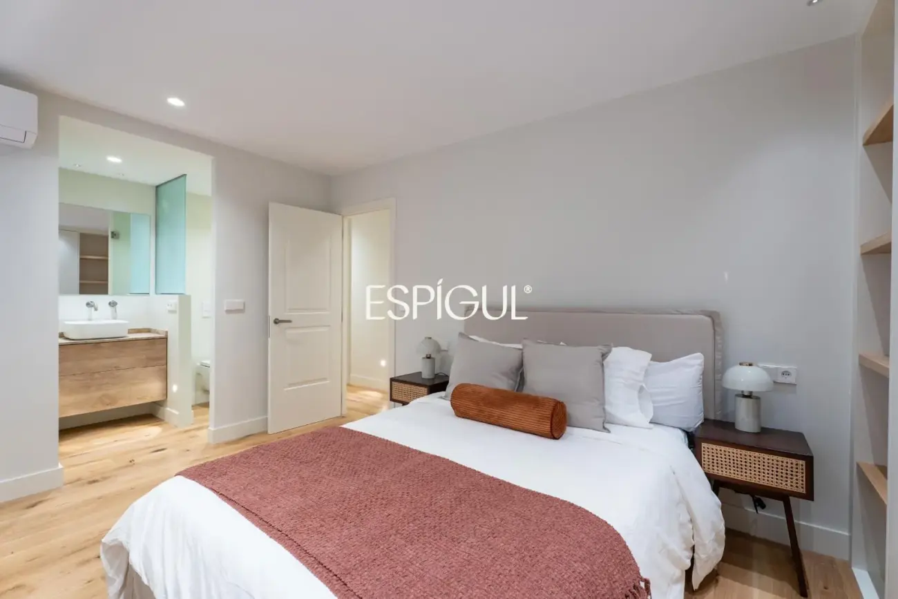 Piso en venta totalmente reformado con garaje y trastero en Castelló, Castellana