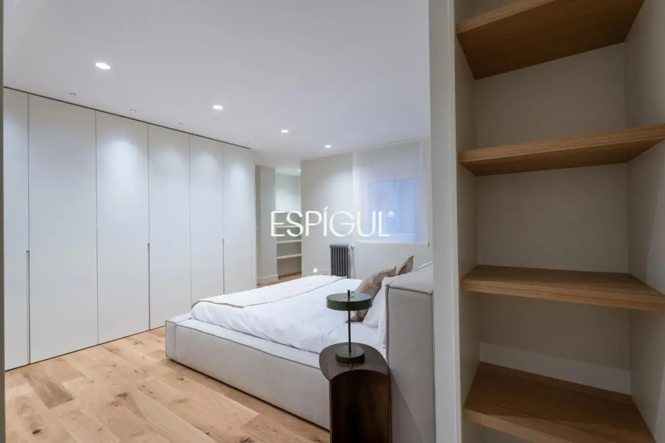 Piso en venta totalmente reformado con garaje y trastero en Castelló, Castellana