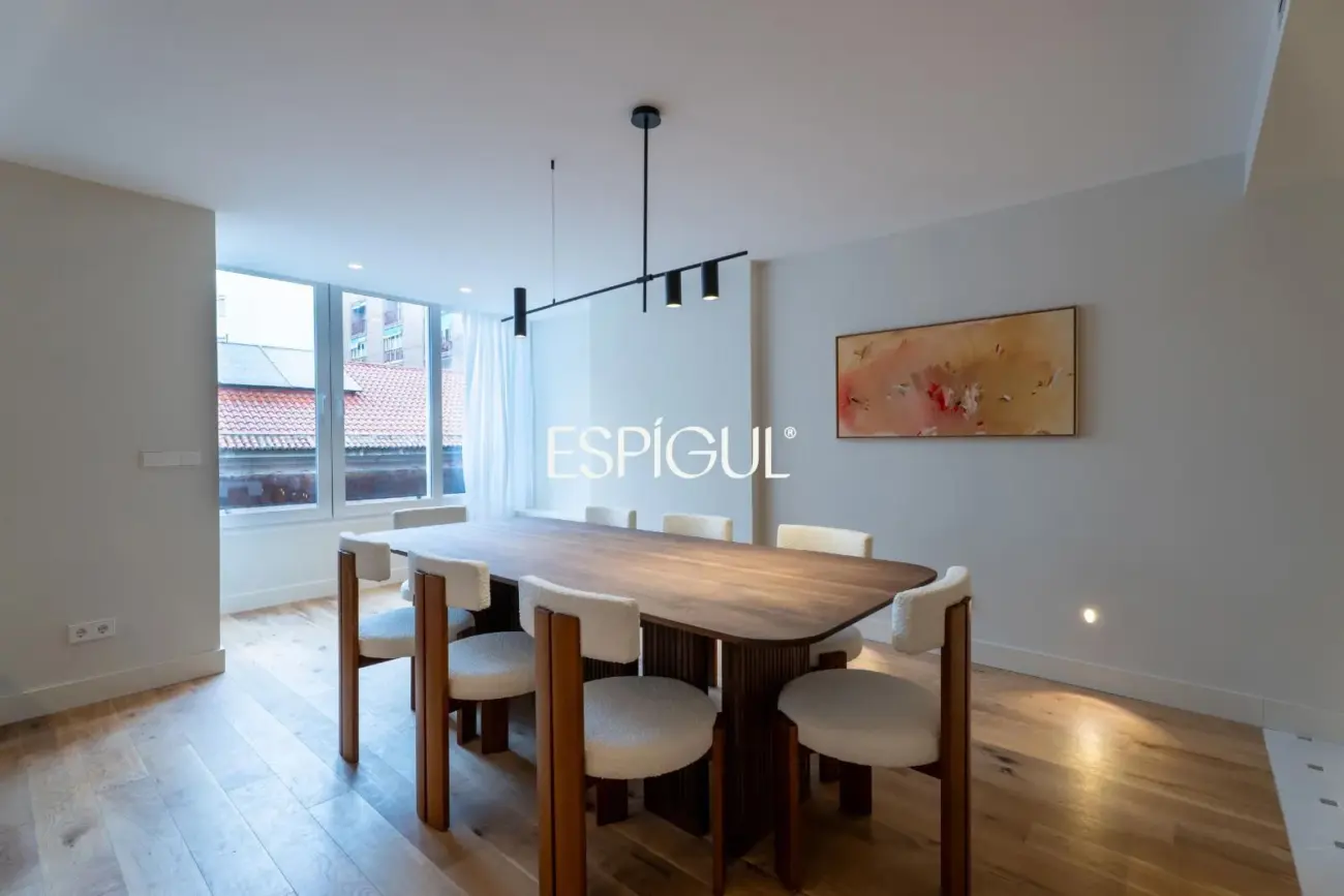 Piso en venta totalmente reformado con garaje y trastero en Castelló, Castellana