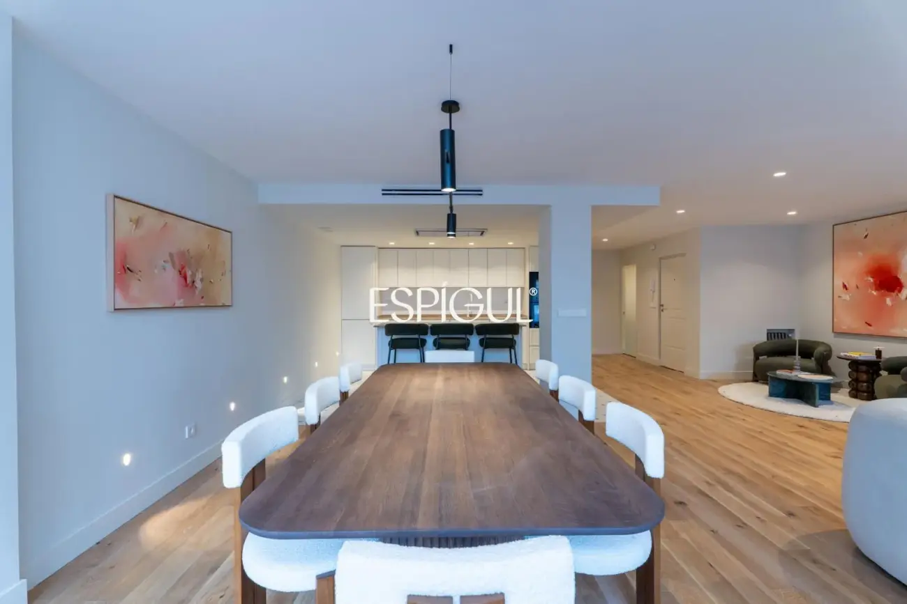 Piso en venta totalmente reformado con garaje y trastero en Castelló, Castellana
