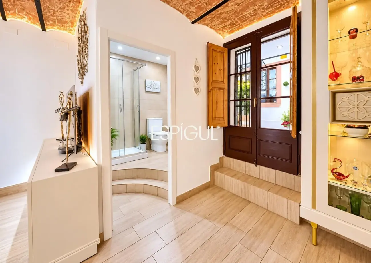 Erdgeschosswohnung mit privater Terrasse in Poble-sec