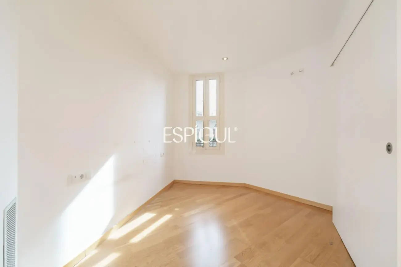 Property for sale with terrace in l’Eixample, Barcelona